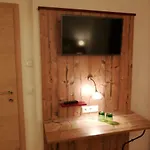 Jochberger Dorfstubn Апартаменты *