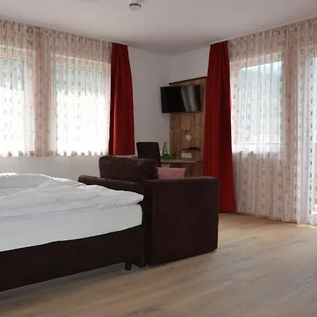 Jochberger Dorfstubn 约赫贝格