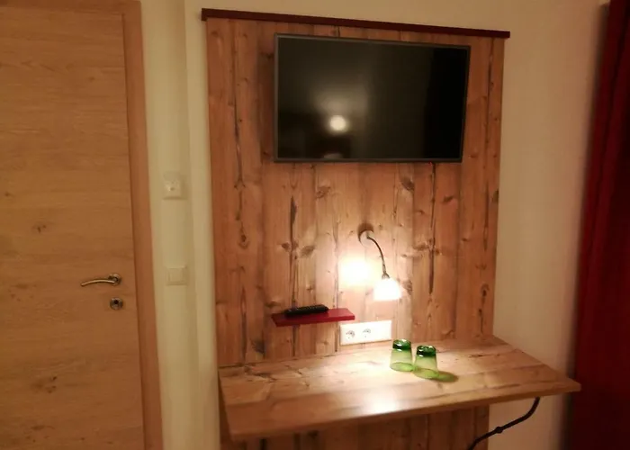 Jochberger Dorfstubn 公寓 *