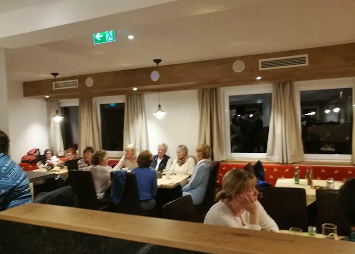 Jochberger Dorfstubn * 约赫贝格