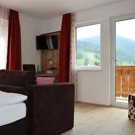 Jochberger Dorfstubn Apartmán *